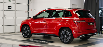 Voskovanie auta: ako správne a jednoducho ochrániť lak auta